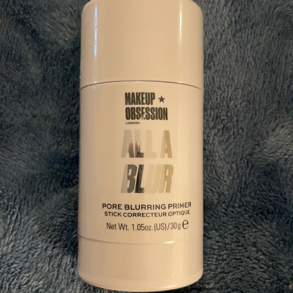 Makeup obsession All a blur